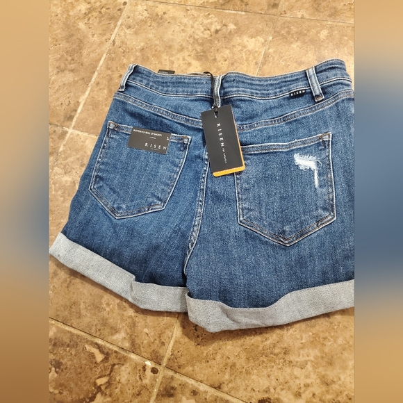 Blue High-Waisted Jean Shorts with Rolled Hem - Picture 3 of 3